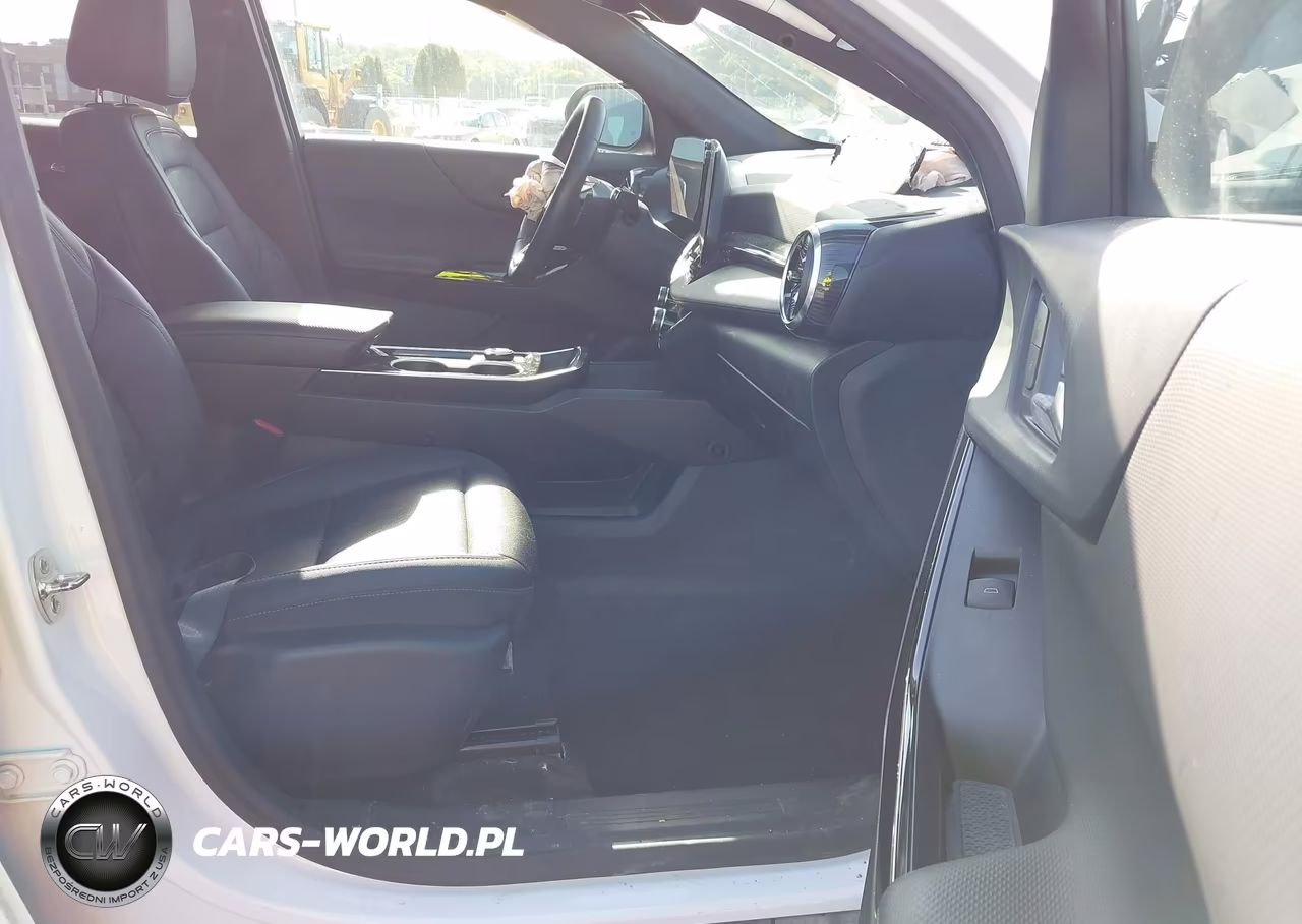 2026 Chevrolet Equinox Fwd Lt VIN:3GNAXHEG8TL145841 - 5