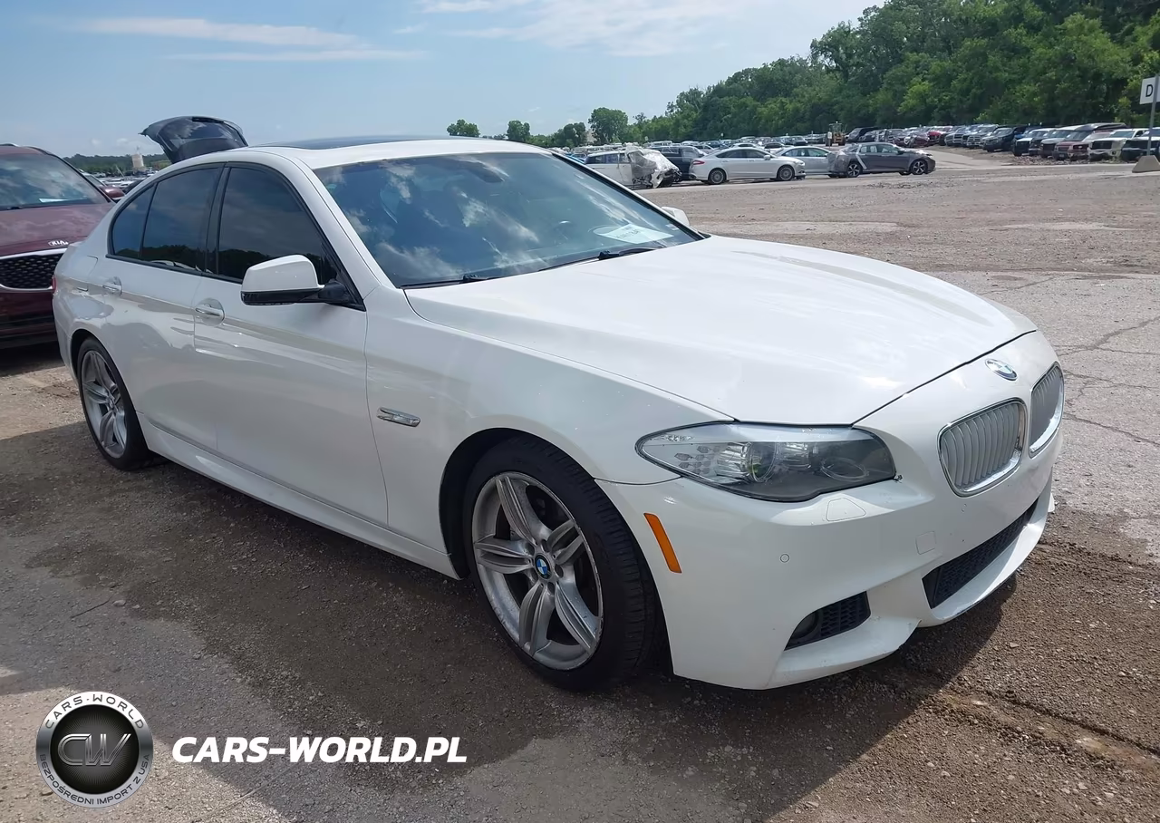2013 BMW 550I – zdjęcie 1 z 16