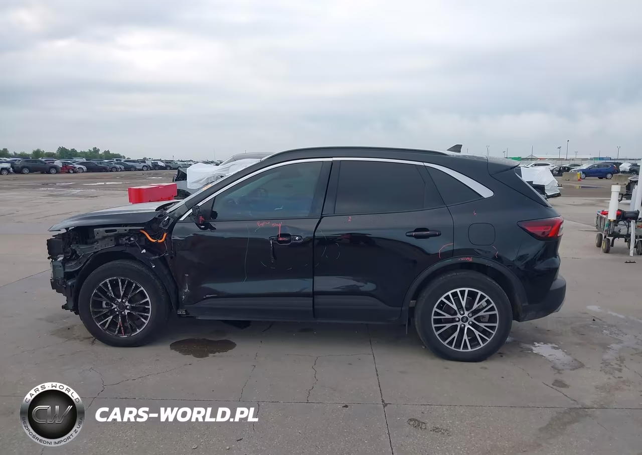 2023 Ford Escape Phev VIN:1FMCU0E10PUB30765 - 15