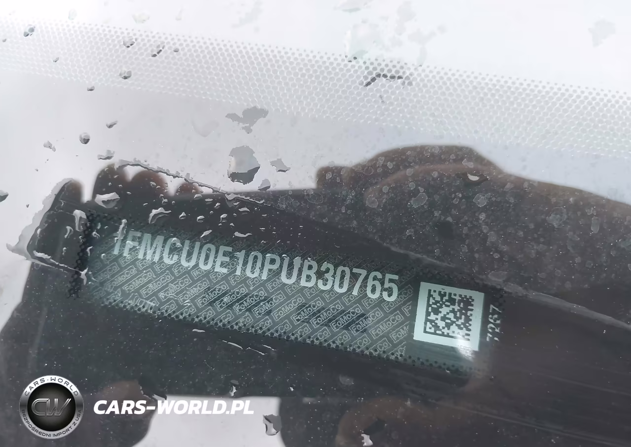 2023 Ford Escape Phev VIN:1FMCU0E10PUB30765 - 18