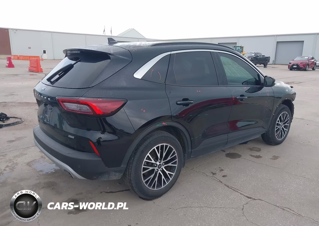 2023 Ford Escape Phev VIN:1FMCU0E10PUB30765 - 4