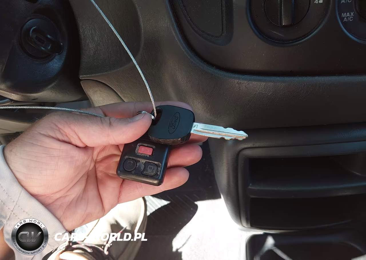 2003 Ford Escape Xls VIN:1FMCU02123KD98761 - 11