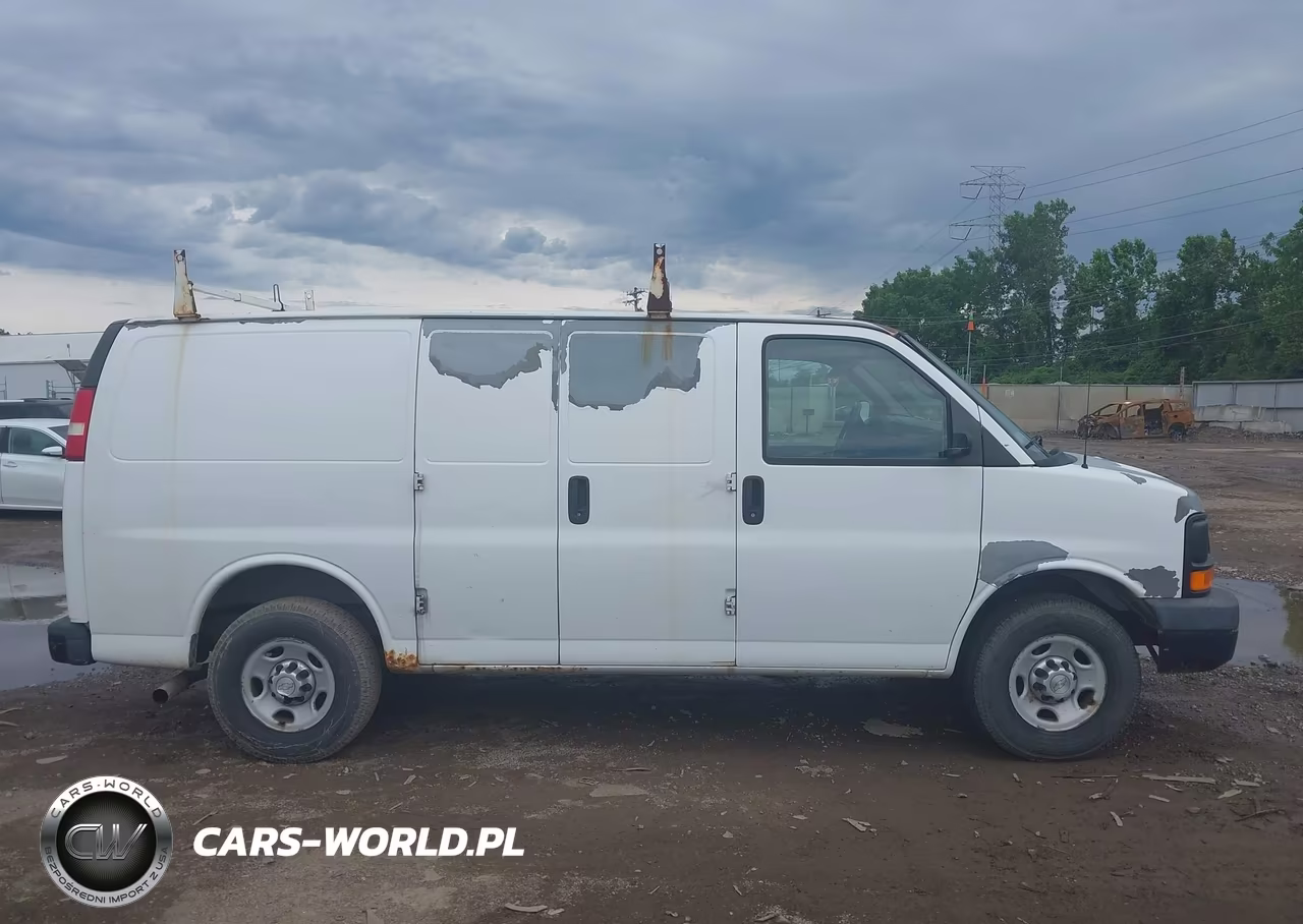 2010 Chevrolet Express 2500 Work Van VIN:1GCZGFDA0A1113130 - 13