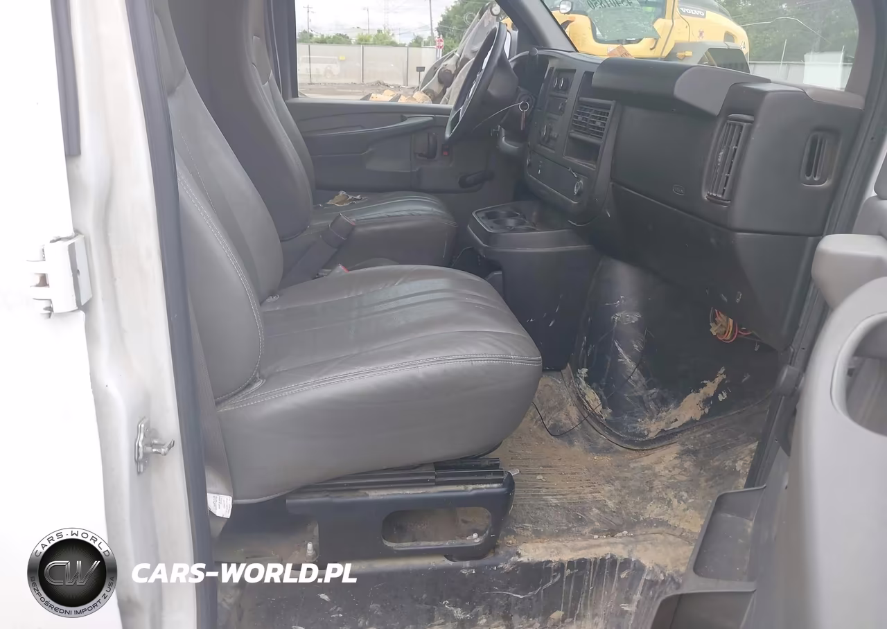 2010 Chevrolet Express 2500 Work Van VIN:1GCZGFDA0A1113130 - 5
