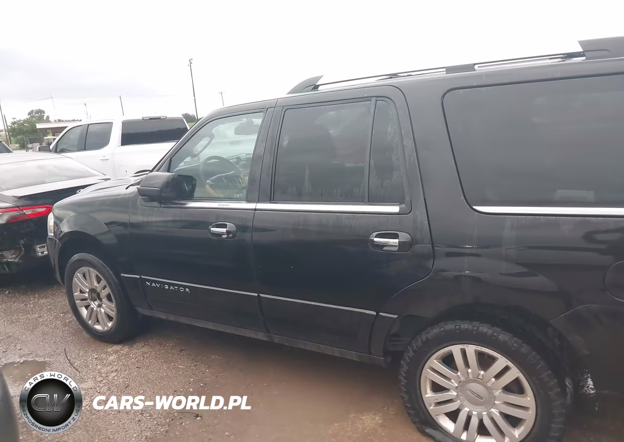 2011 Lincoln Navigator VIN:5LMJJ2J51BEJ04681 - 13