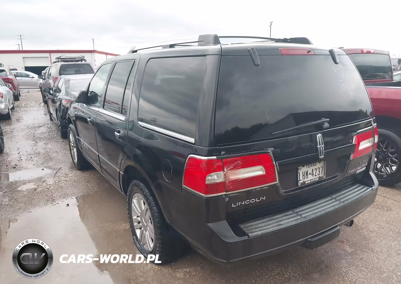 2011 Lincoln Navigator VIN:5LMJJ2J51BEJ04681 - 3