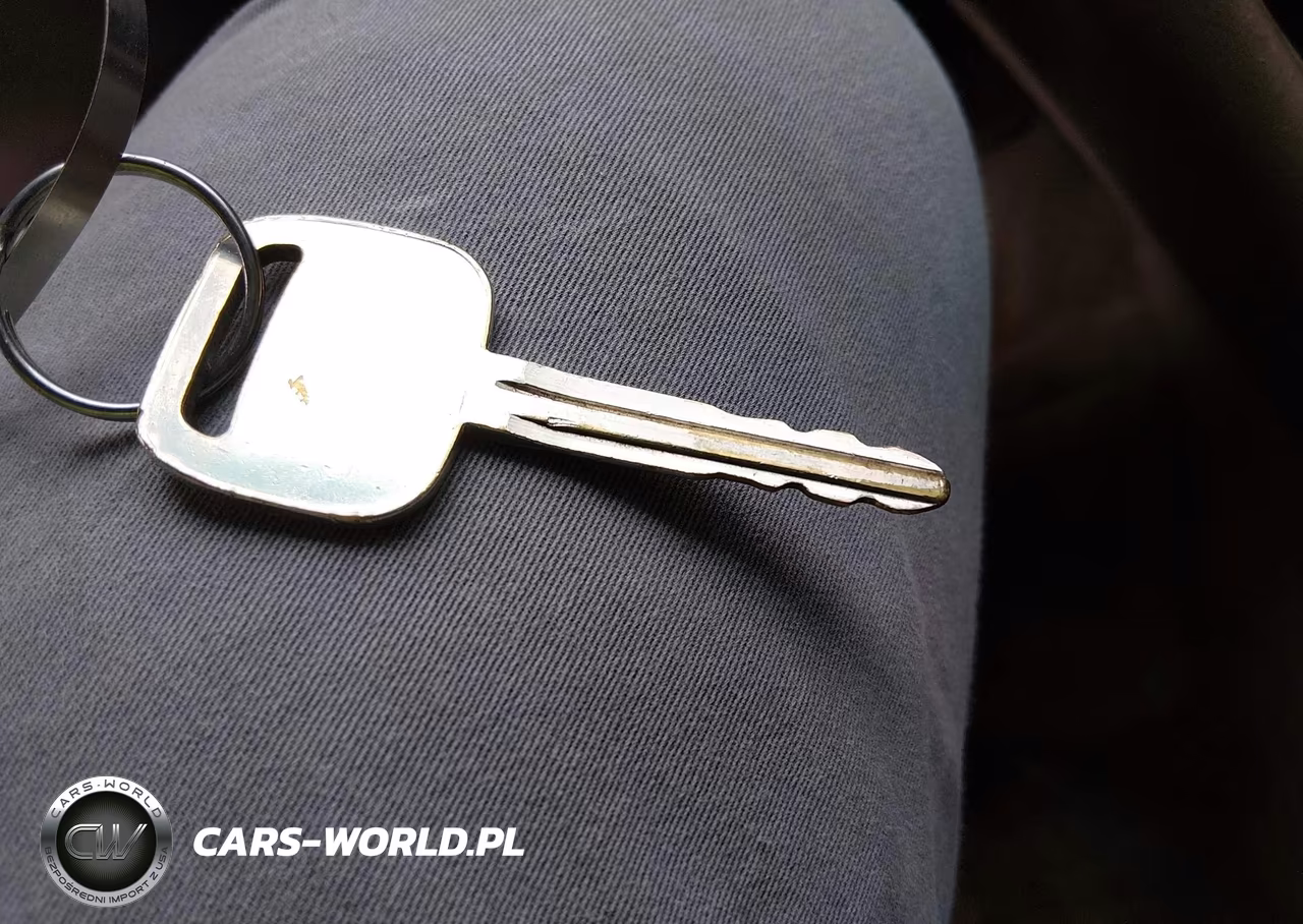 1999 Toyota Camry Le VIN:JT2BG22K8X0296466 - 11