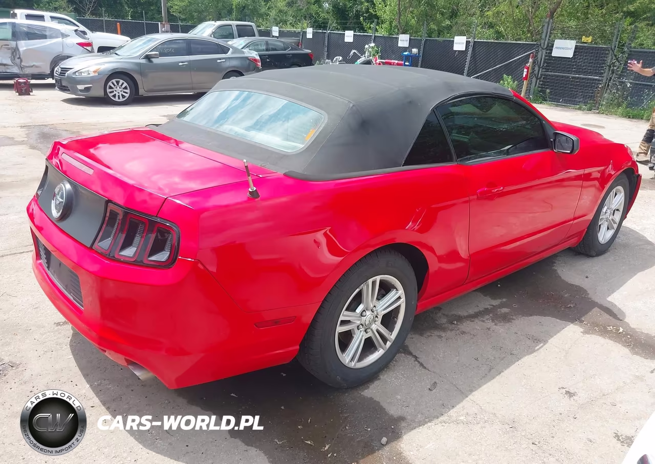2014 Ford Mustang V6-V6 Premium VIN:1ZVBP8EMXE5279253 - 4
