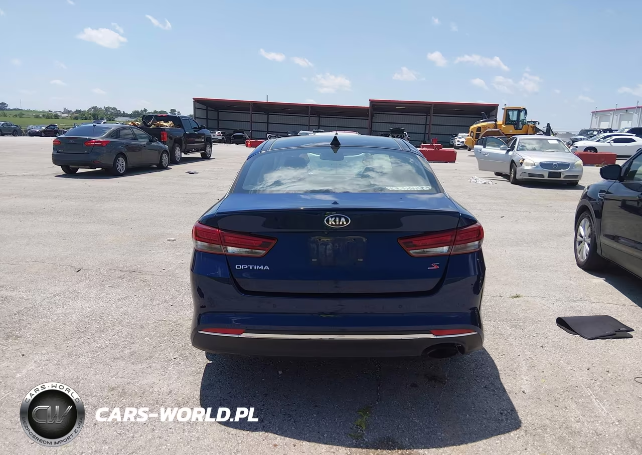 2018 Kia Optima S VIN:5XXGT4L37JG247356 - 16
