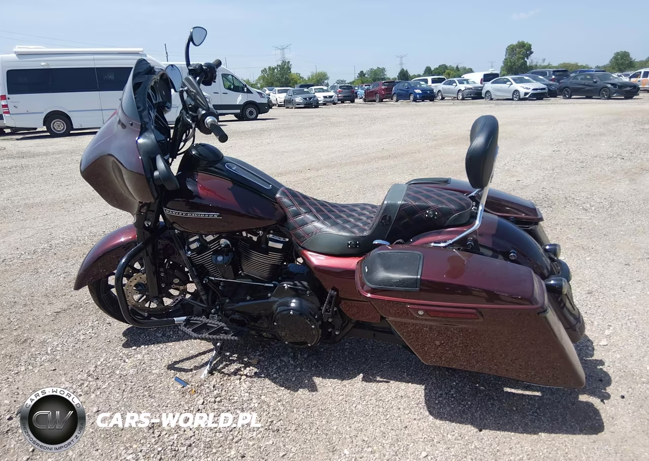 2018 Harley-Davidson Flhxs Street Glide Special VIN:1HD1KRC18JB646804 - 13