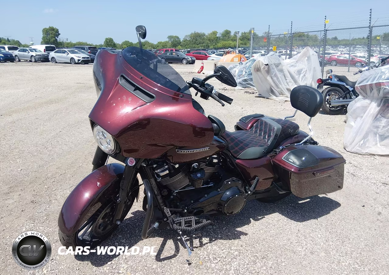 2018 Harley-Davidson Flhxs Street Glide Special VIN:1HD1KRC18JB646804 - 2