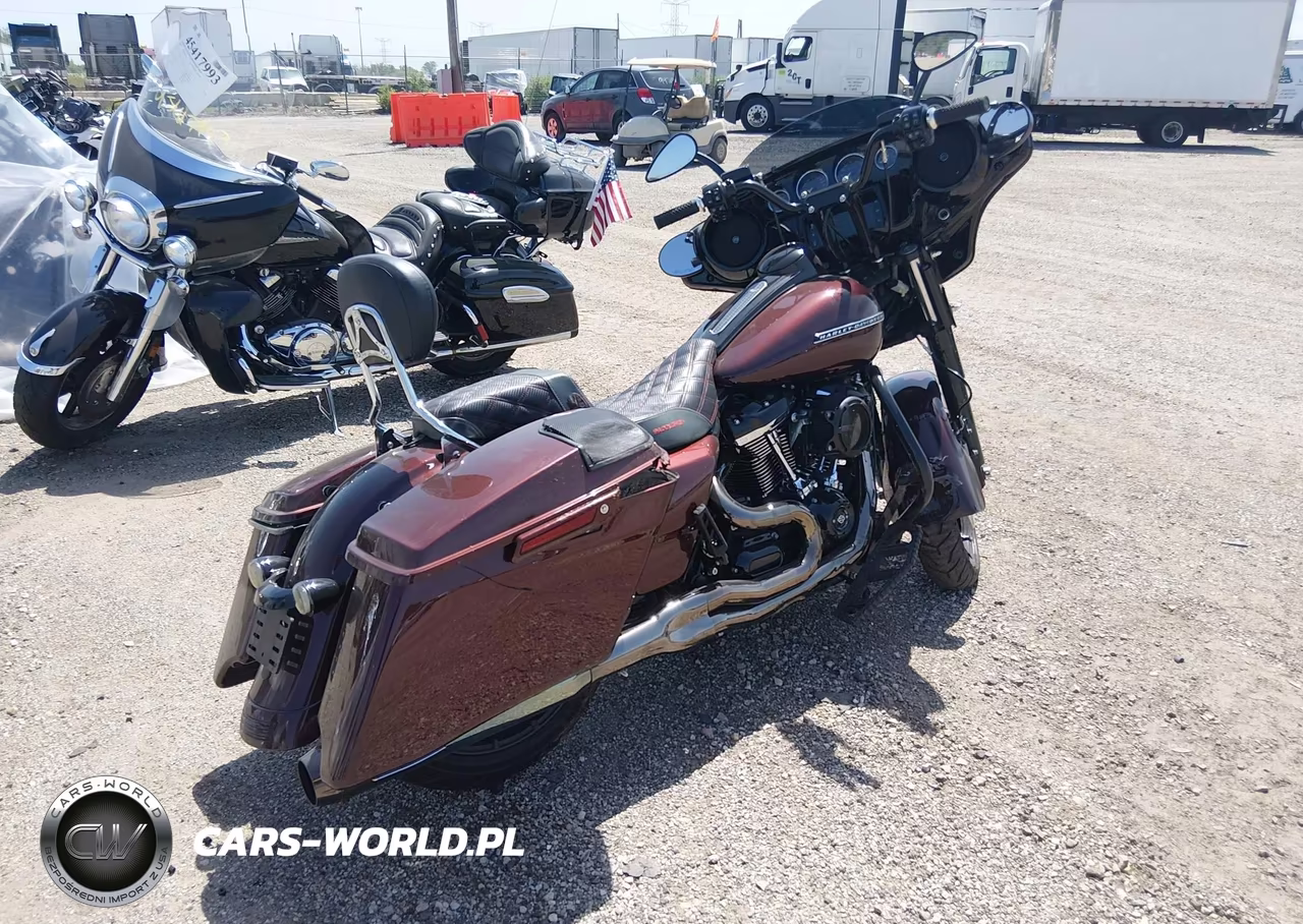 2018 Harley-Davidson Flhxs Street Glide Special VIN:1HD1KRC18JB646804 - 4