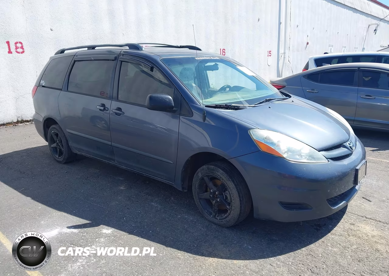 2006 Toyota Sienna Le – zdjęcie 1 z 11
