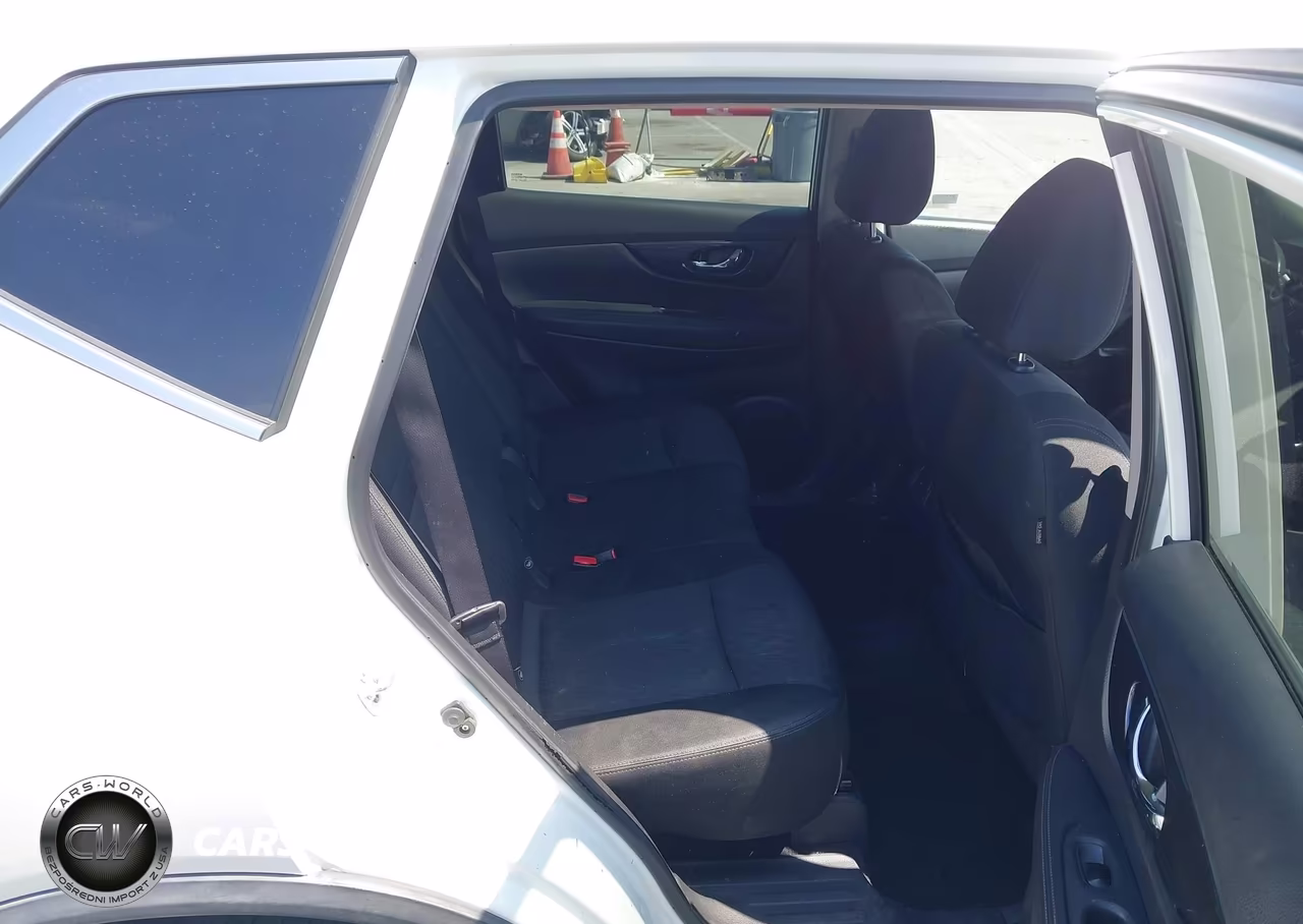 2018 Nissan Rogue Sv VIN:KNMAT2MT0JP559746 - 8