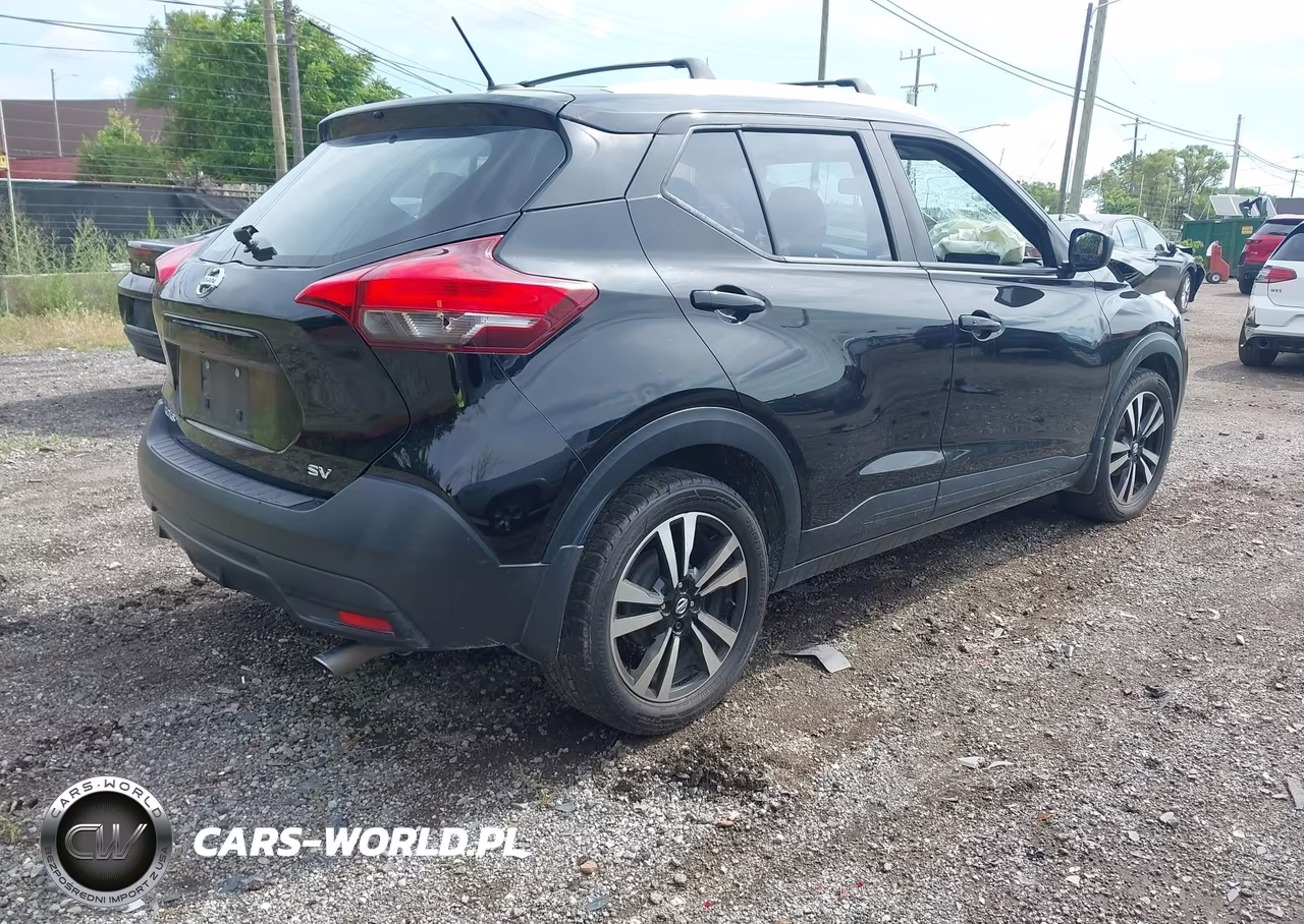 2019 Nissan Kicks Sv VIN:3N1CP5CU8KL518838 - 4