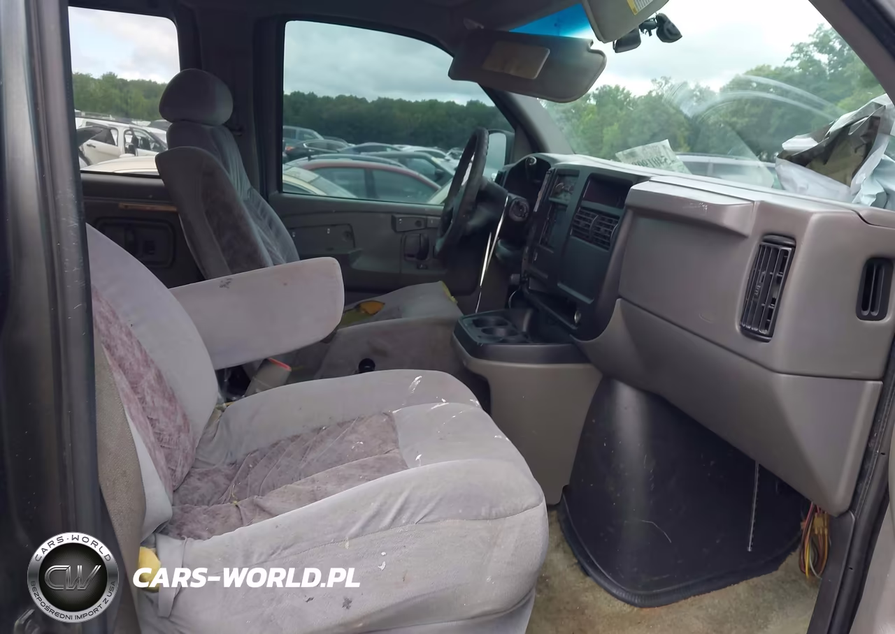 2003 Chevrolet Express Upfitter VIN:1GBFG15T331168913 - 5