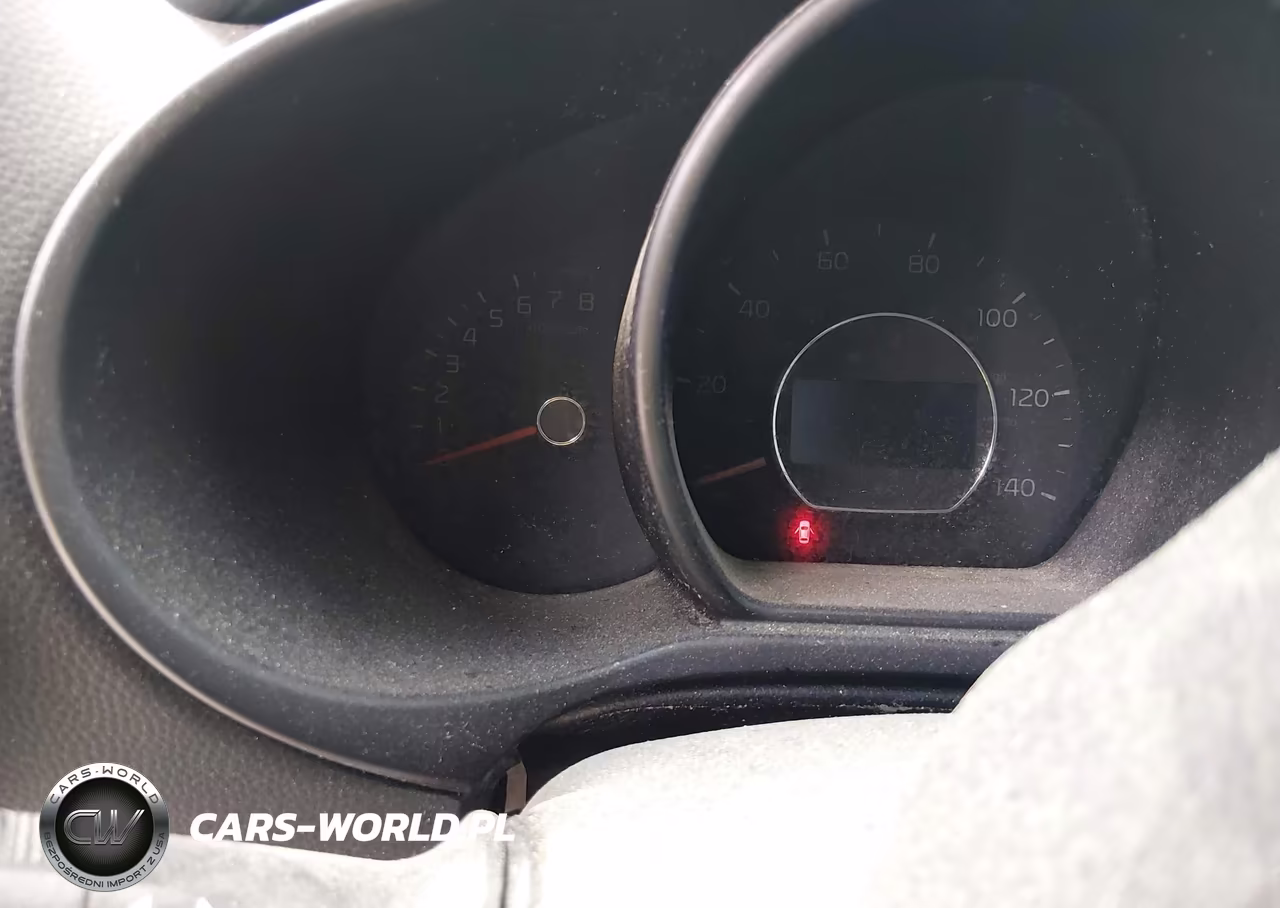 2016 Kia Soul + VIN:KNDJP3A57G7864752 - 7