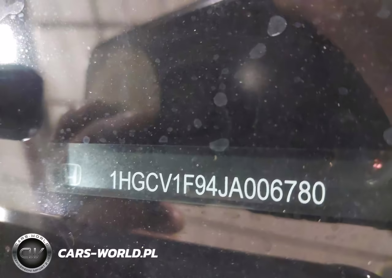 2018 Honda Accord Touring VIN:1HGCV1F94JA006780 - 9