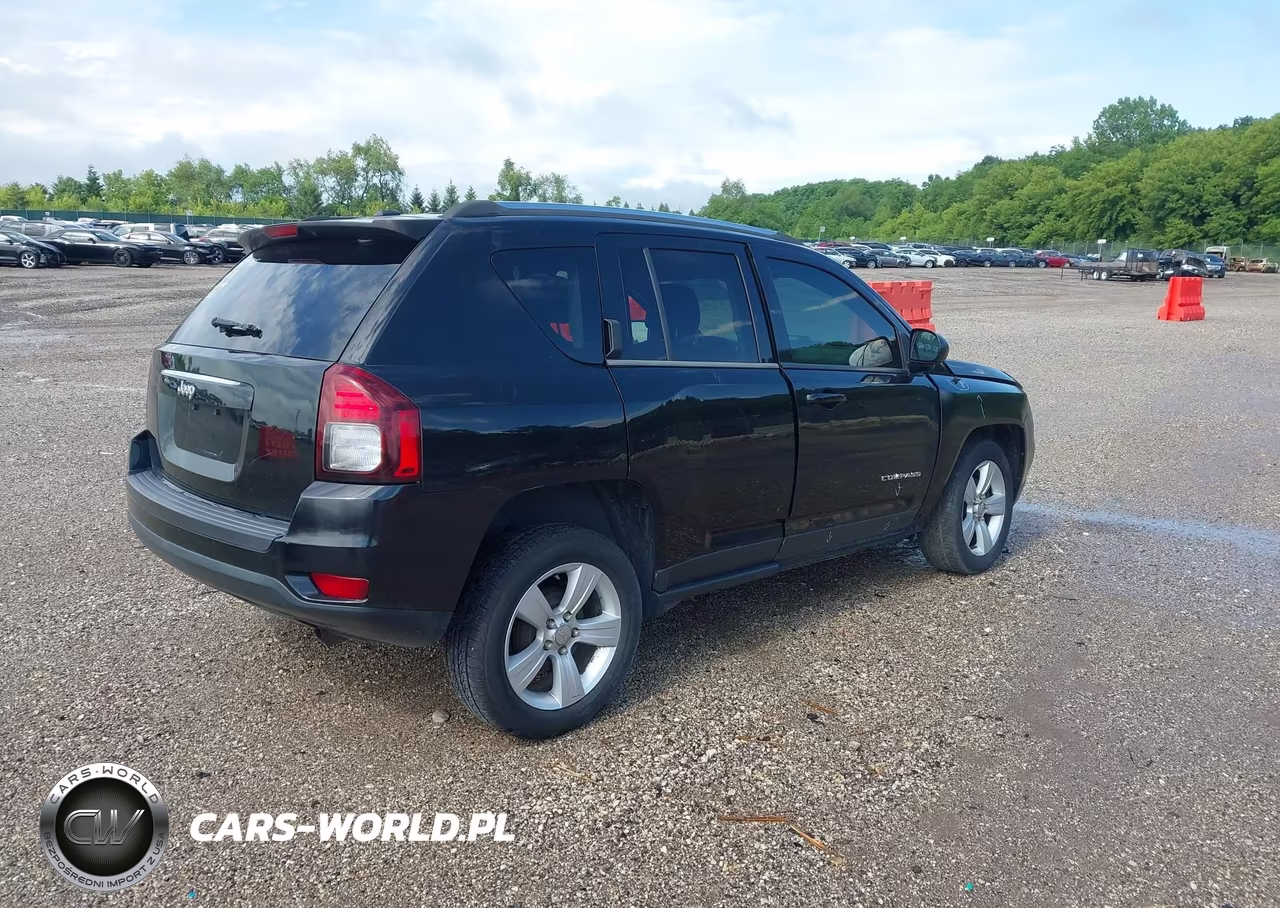 2014 Jeep Compass Sport VIN:1C4NJCBA9ED559606 - 4