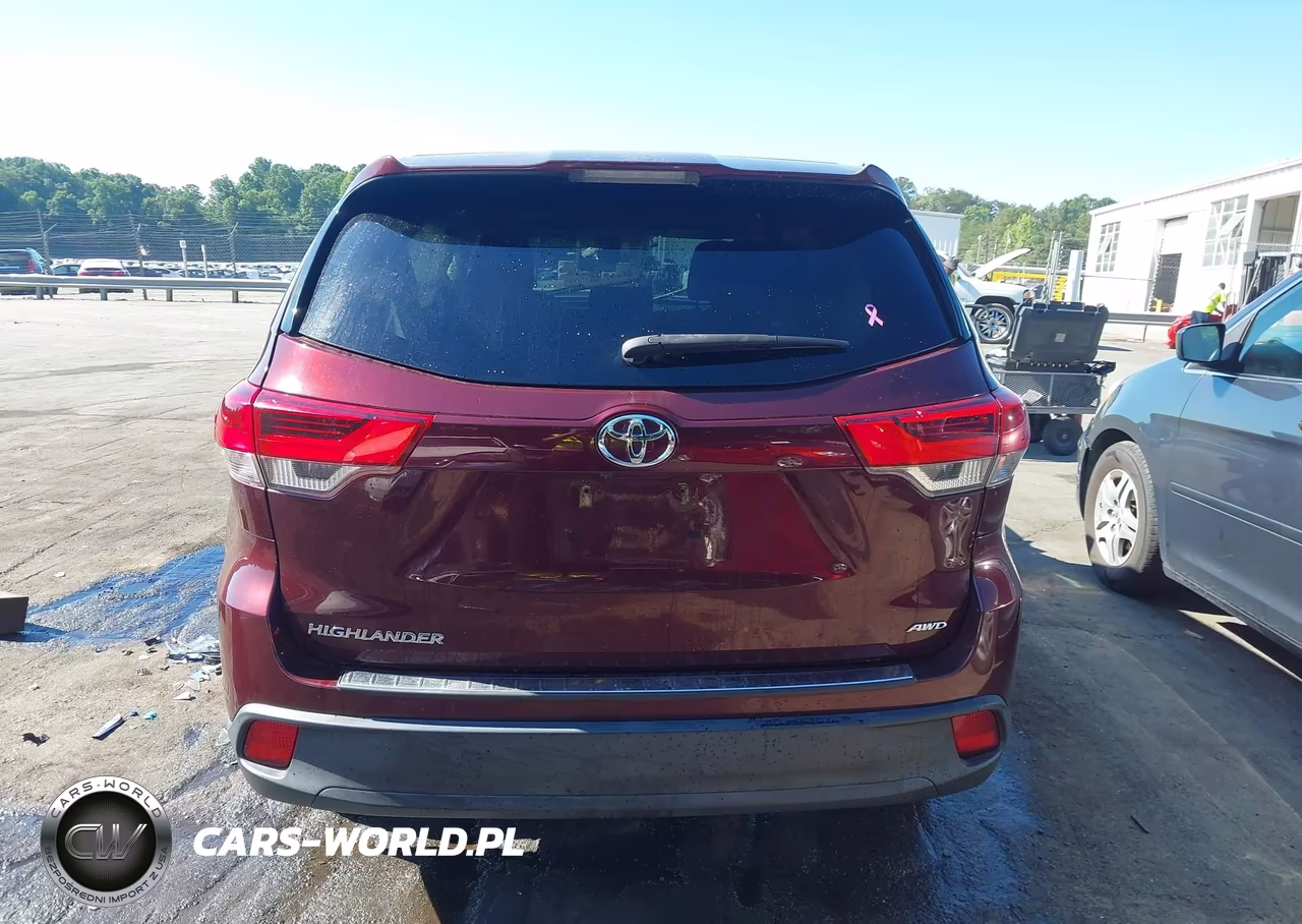 2019 Toyota Highlander Le VIN:5TDBZRFH7KS722369 - 16