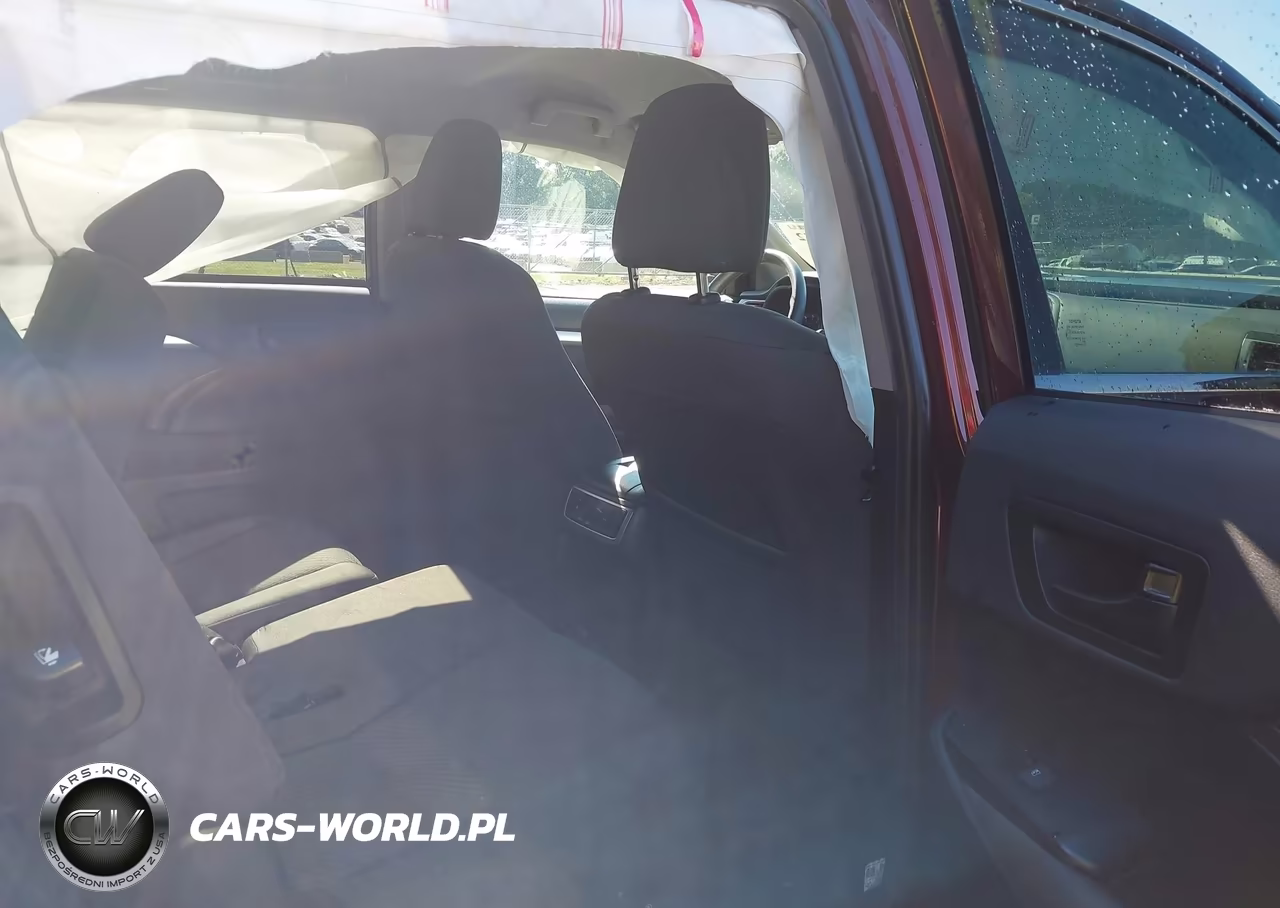 2019 Toyota Highlander Le VIN:5TDBZRFH7KS722369 - 8