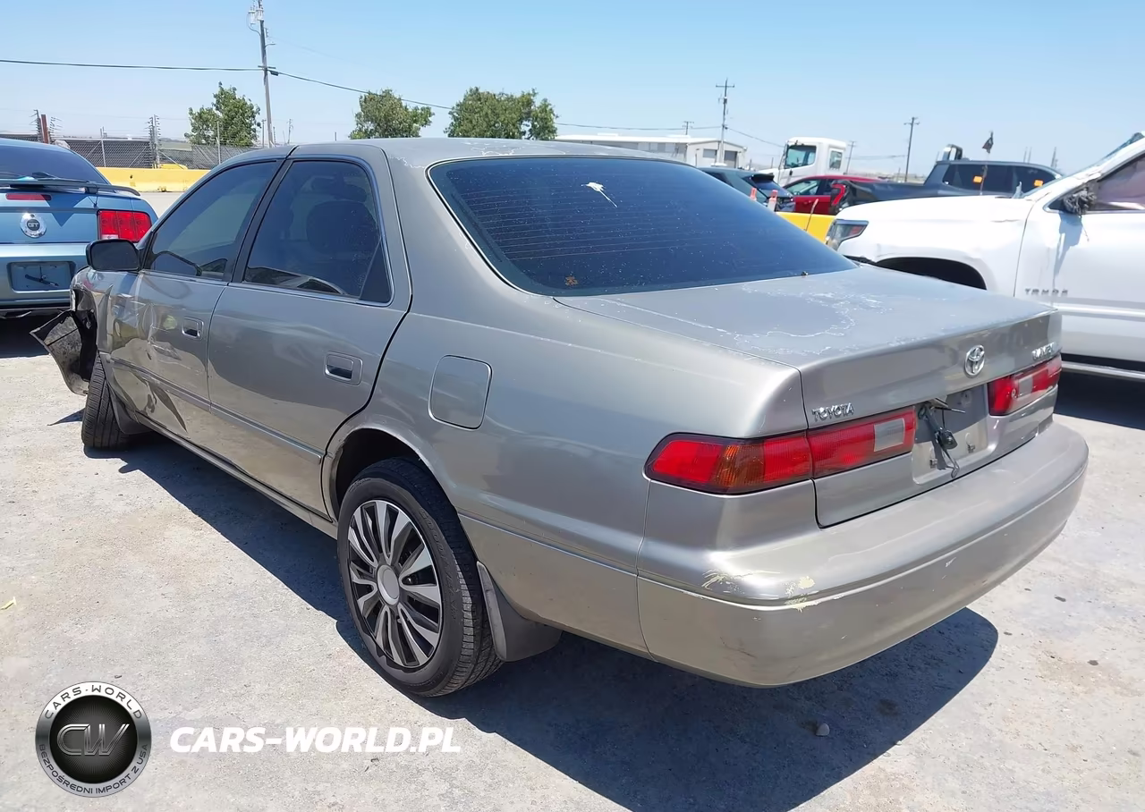 1998 Toyota Camry Le VIN:JT2BG22K7W0118532 - 3
