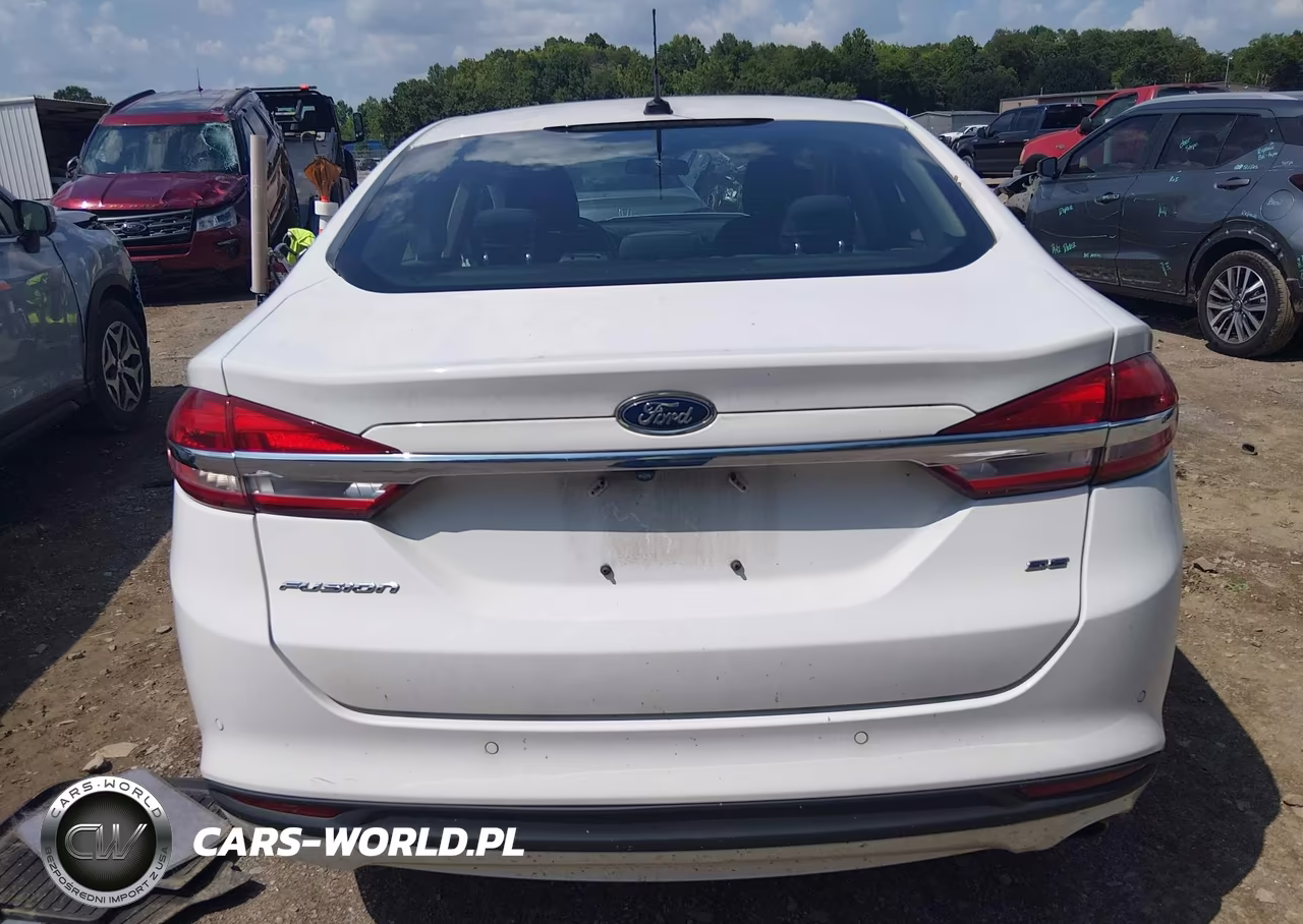 2018 Ford Fusion Se VIN:3FA6P0H75JR266337 - 17
