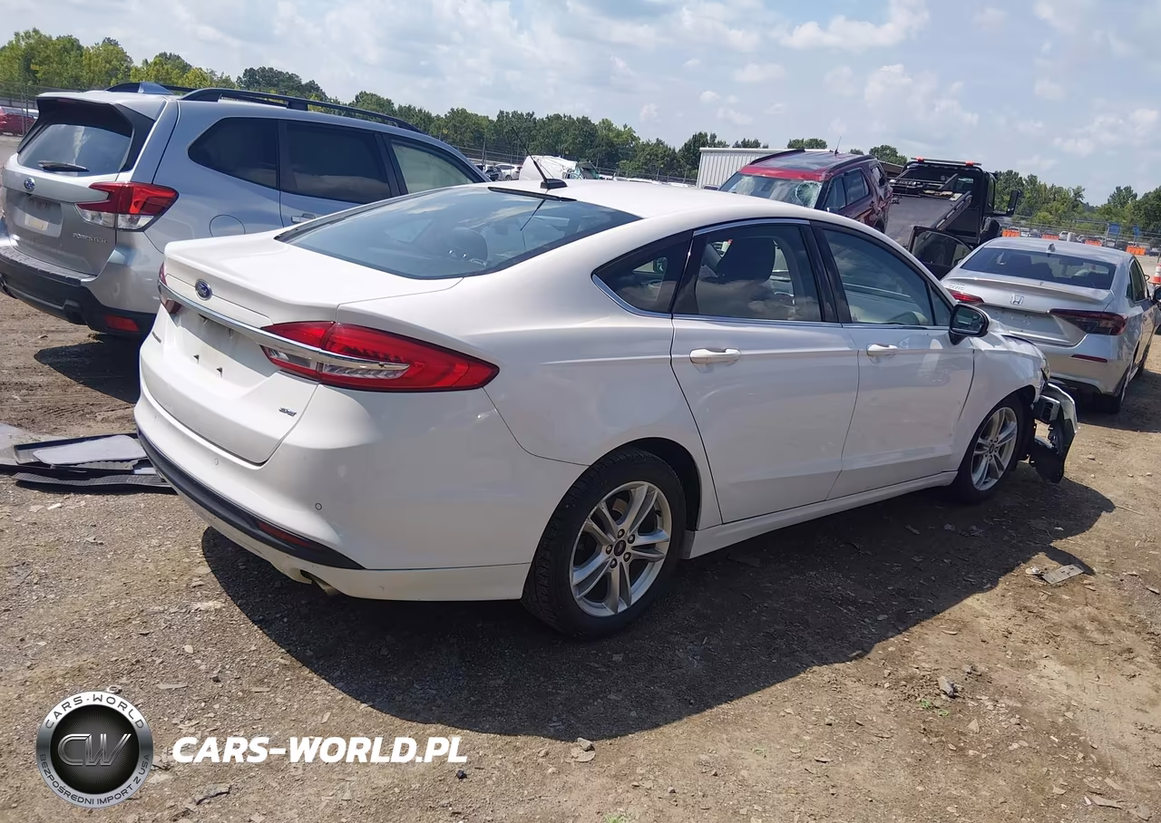 2018 Ford Fusion Se VIN:3FA6P0H75JR266337 - 4
