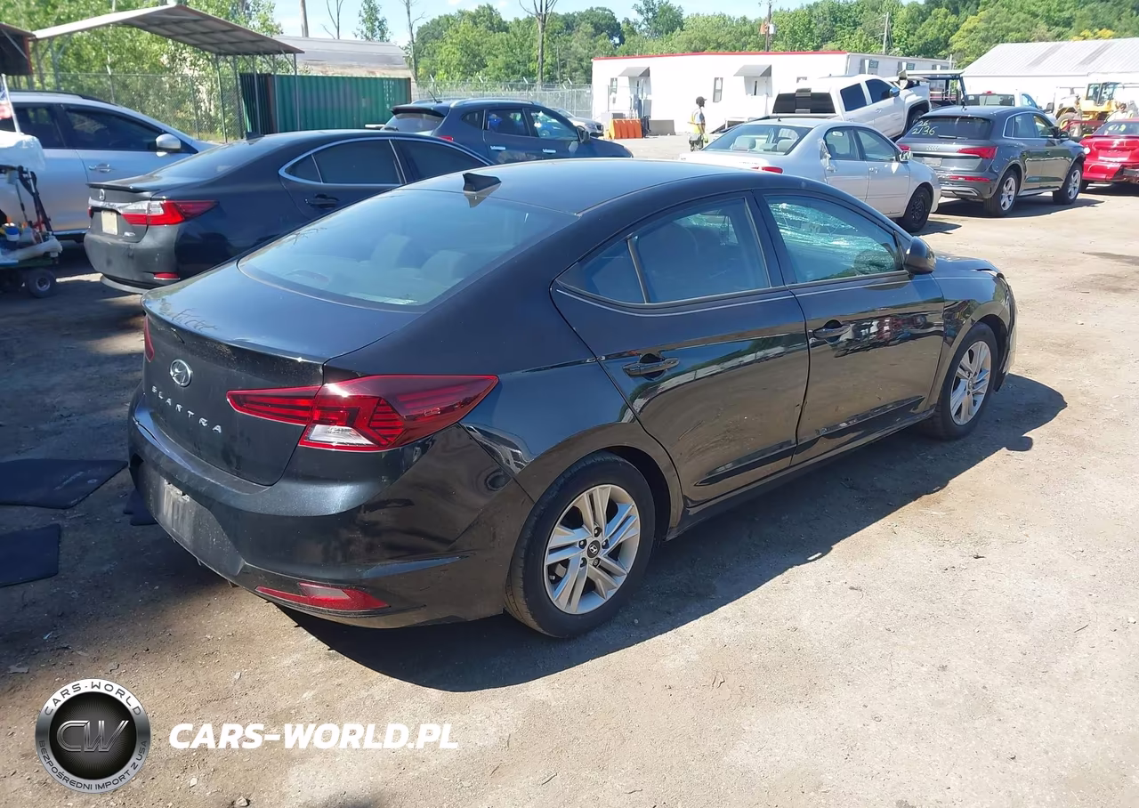 2020 Hyundai Elantra Sel VIN:5NPD84LF2LH572244 - 4
