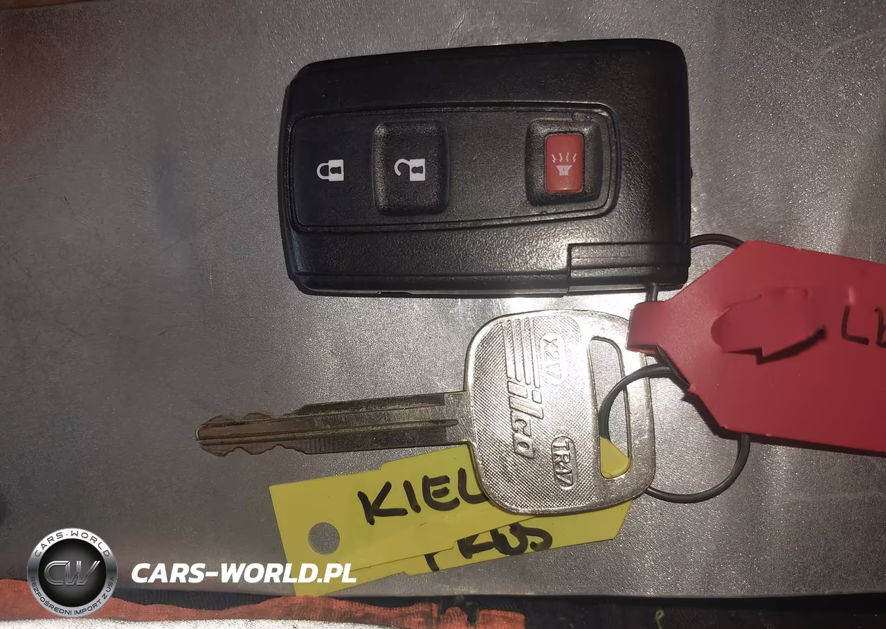 2008 Toyota Prius Touring VIN:JTDKB20UX87694376 - 11