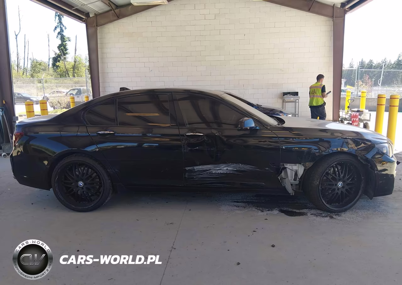2010 BMW 750I VIN:WBAKA8C53ACY35924 - 13