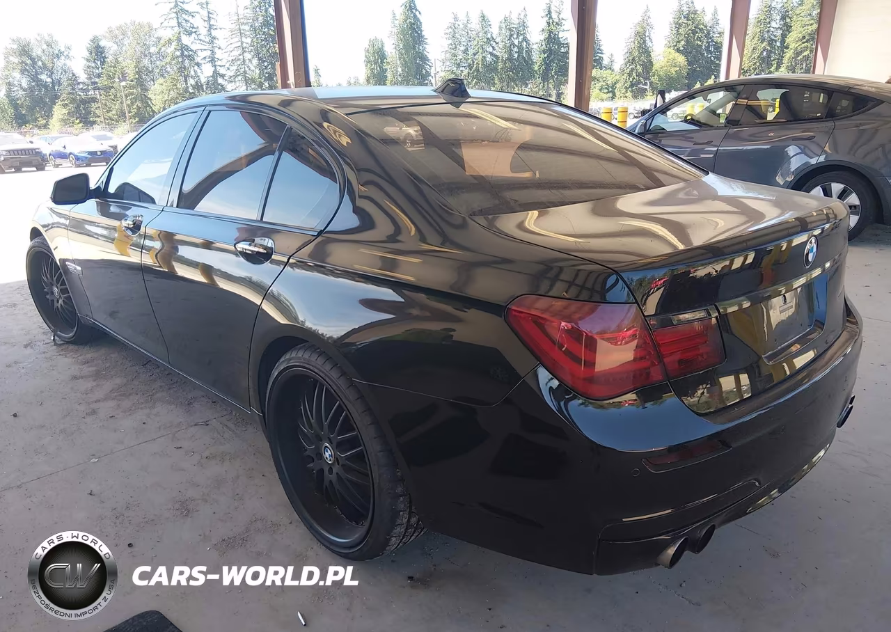 2010 BMW 750I VIN:WBAKA8C53ACY35924 - 3