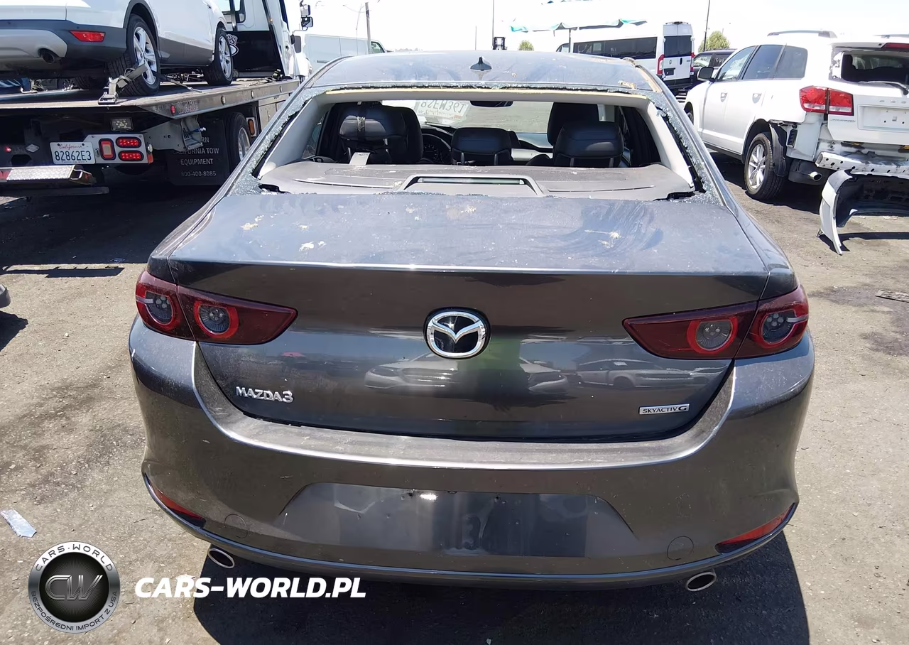 2020 Mazda Mazda3 Premium Package VIN:JM1BPAEM9L1166750 - 16