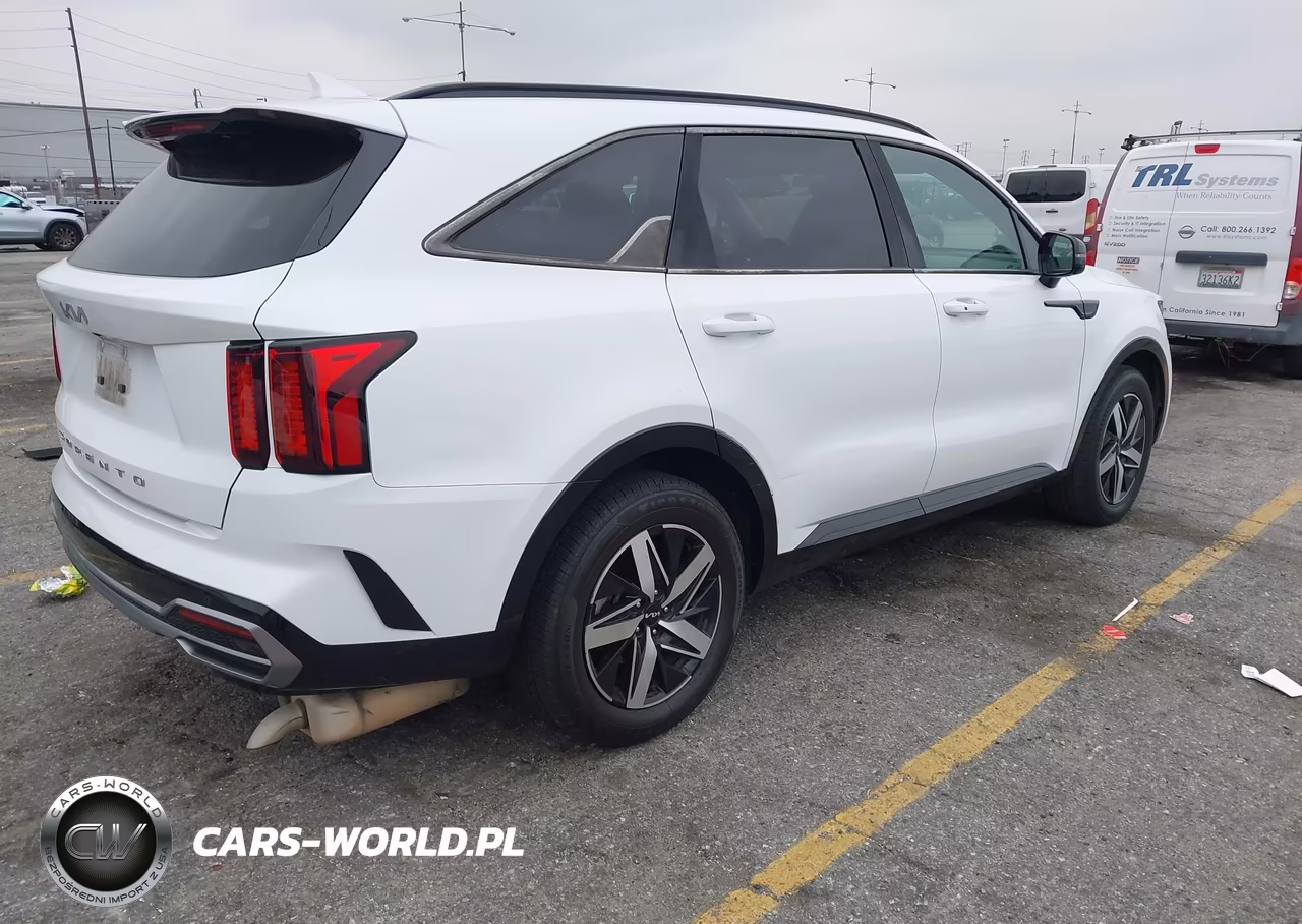 2022 Kia Sorento S VIN:5XYRL4LC3NG132229 - 4