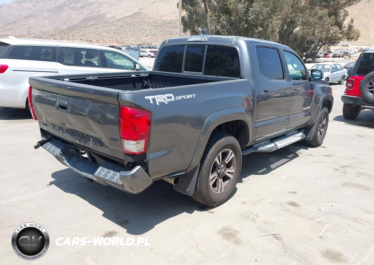 2016 Toyota Tacoma Trd Sport VIN:3TMAZ5CN8GM002231 - 4