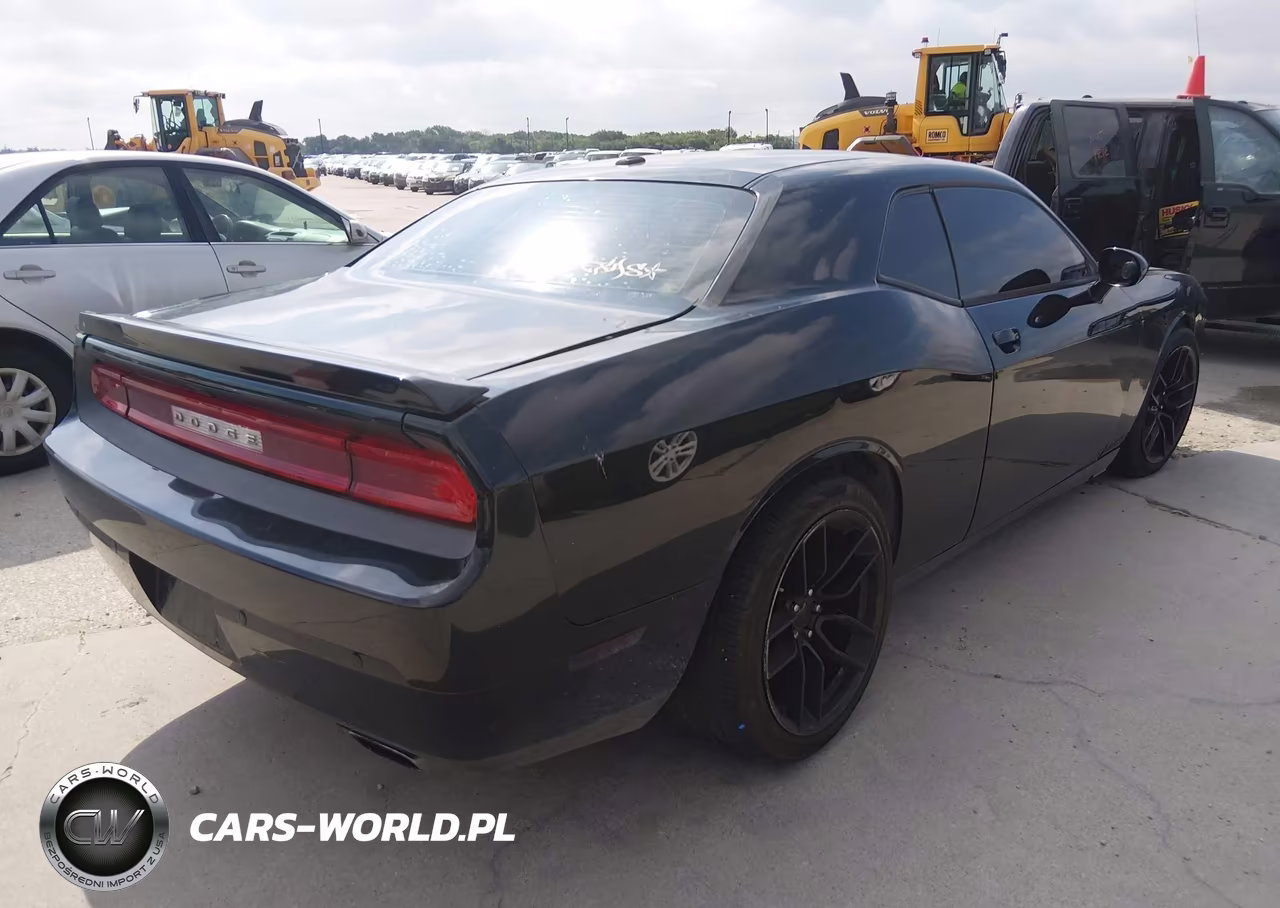 2014 Dodge Challenger R-T Classic VIN:2C3CDYBT7EH185629 - 4
