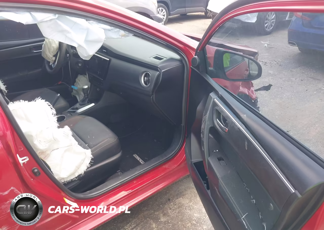 2018 Toyota Corolla Le VIN:5YFBURHE8JP799888 - 5