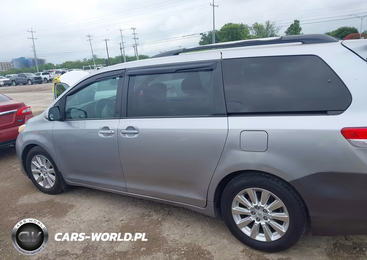 2012 Toyota Sienna Le V6 8 Passenger VIN:5TDKK3DC7CS210735 - 14