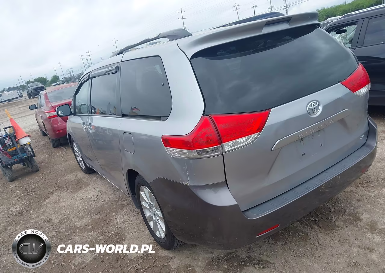 2012 Toyota Sienna Le V6 8 Passenger VIN:5TDKK3DC7CS210735 - 3