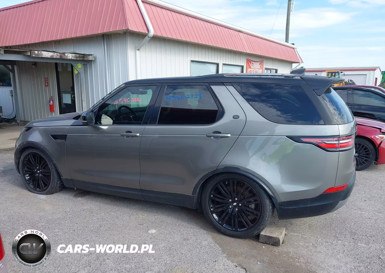2017 Land Rover Discovery First Edition VIN:SALRTBBV5HA015207 - 15