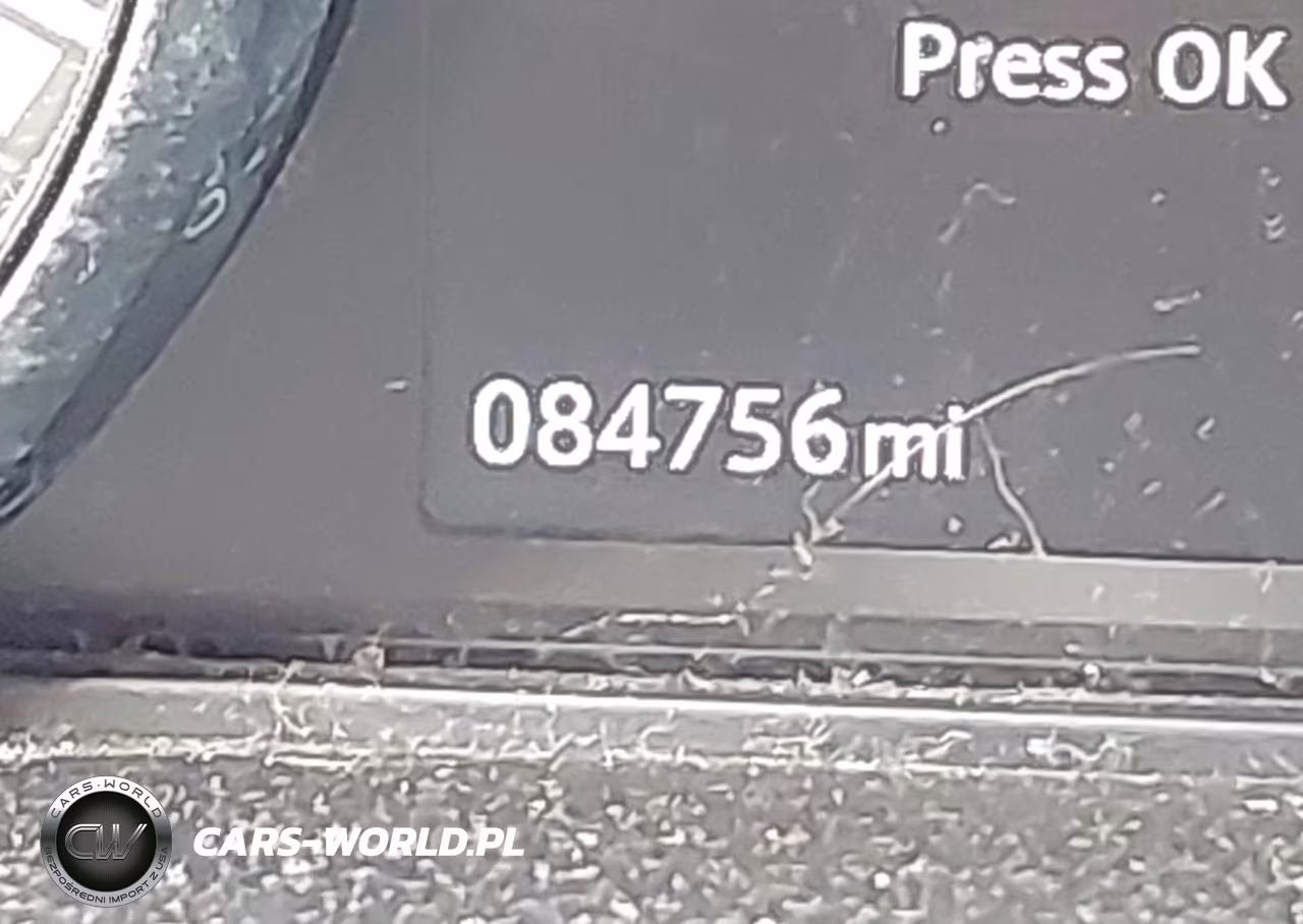 2017 Land Rover Discovery First Edition VIN:SALRTBBV5HA015207 - 16