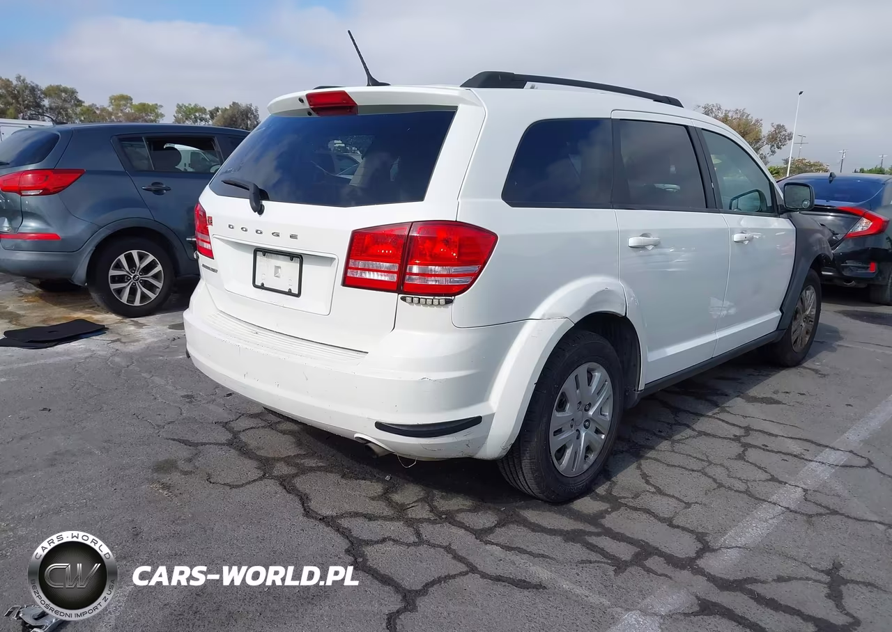 2018 Dodge Journey Se VIN:3C4PDCAB6JT273128 - 4