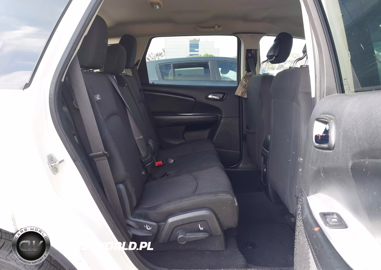 2018 Dodge Journey Se VIN:3C4PDCAB6JT273128 - 8