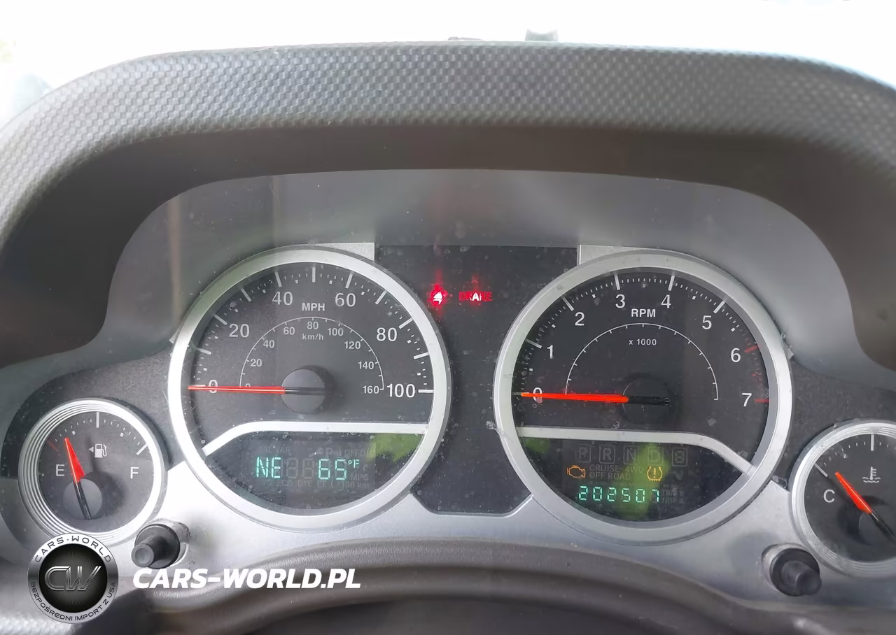 2010 Jeep Wrangler Sahara VIN:1J4AA5D1XAL191308 - 7