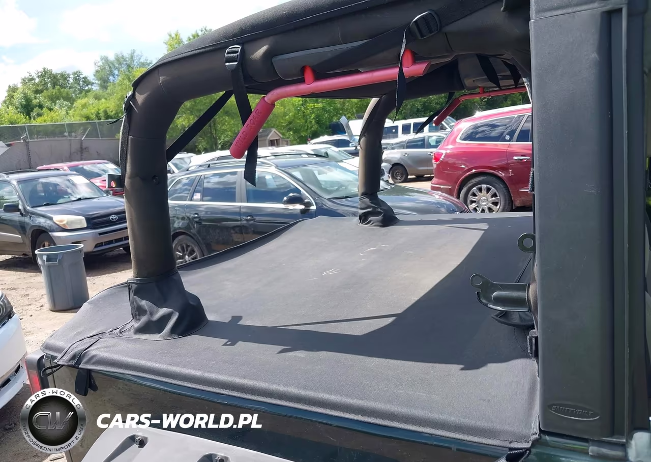 2010 Jeep Wrangler Sahara VIN:1J4AA5D1XAL191308 - 8