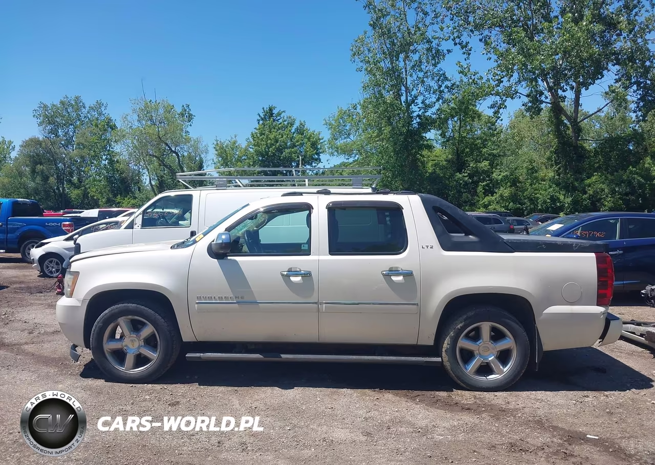 2010 Chevrolet Avalanche 1500 Ltz VIN:3GNVKGE00AG283893 - 14