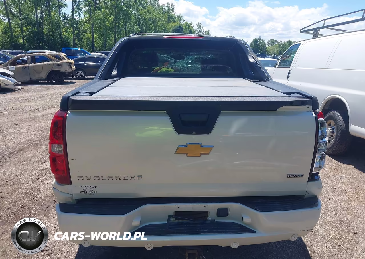 2010 Chevrolet Avalanche 1500 Ltz VIN:3GNVKGE00AG283893 - 16