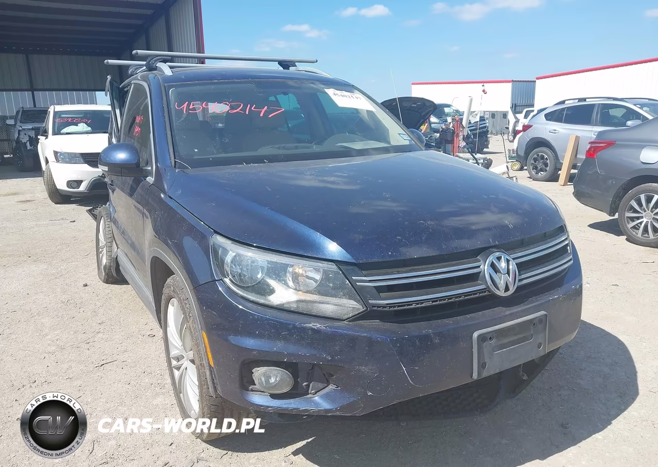 2014 Volkswagen Tiguan S-Se-Sel-R-Line