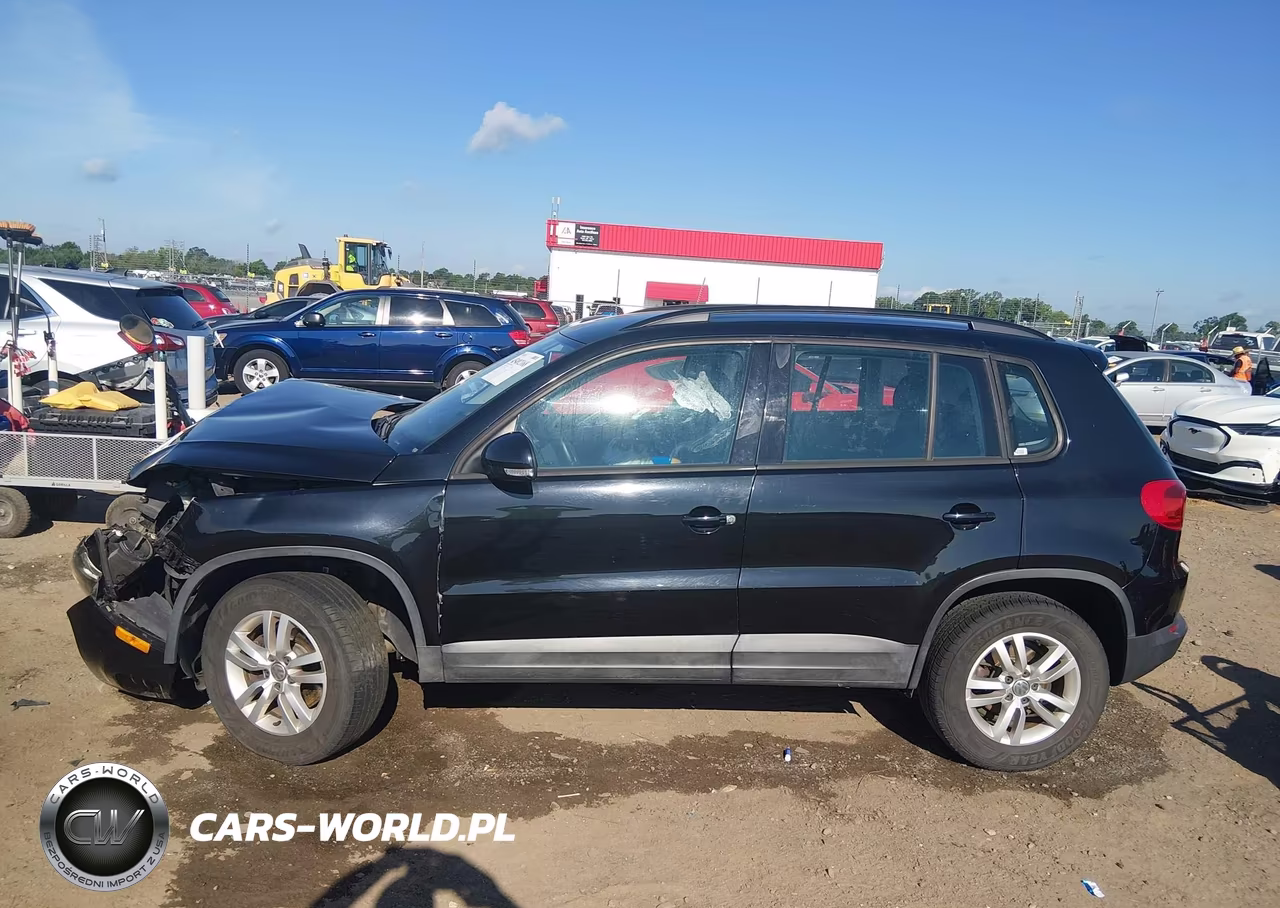 2016 Volkswagen Tiguan S VIN:WVGAV7AX6GW531099 - 14