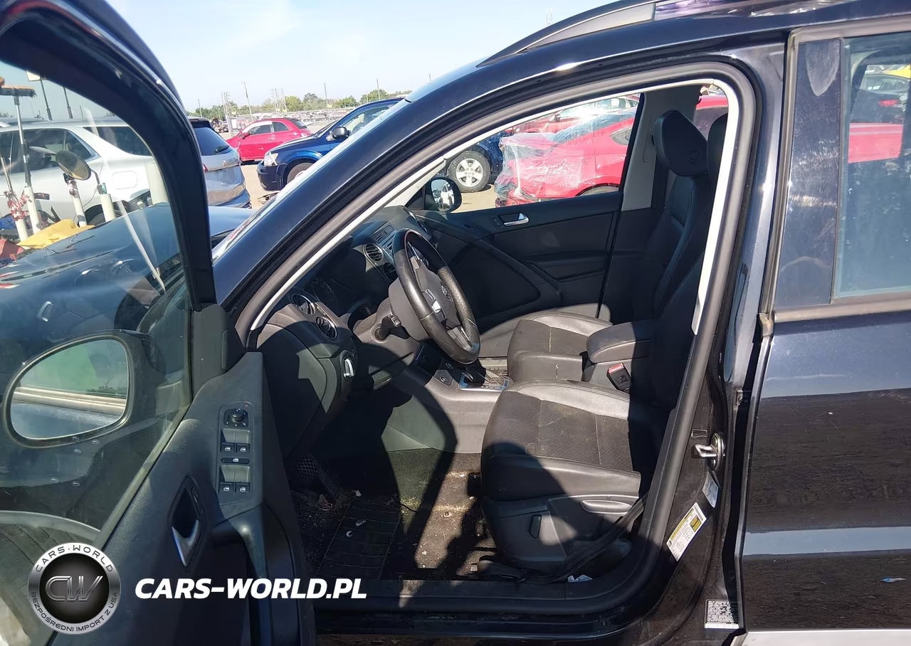 2016 Volkswagen Tiguan S VIN:WVGAV7AX6GW531099 - 18